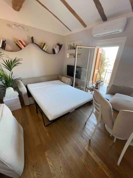 Romantic Attic Room With Panoramic View Болоня Екстериор снимка