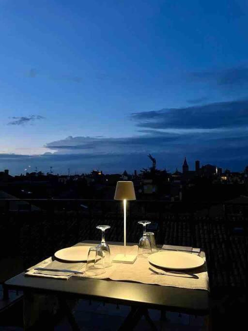 Romantic Attic Room With Panoramic View Болоня Екстериор снимка